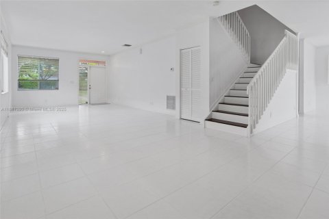 Villa ou maison à louer à Boca Raton, Floride: 5 chambres, 259.38 m2 № 1931053 - photo 3