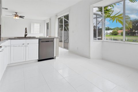 Villa ou maison à louer à Boca Raton, Floride: 5 chambres, 259.38 m2 № 1931053 - photo 13