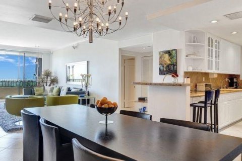 Condo in Key Biscayne, Florida, 3 bedrooms  № 2015683 - photo 6