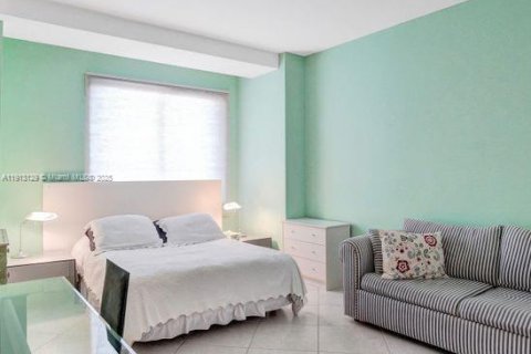 Condo in Key Biscayne, Florida, 3 bedrooms  № 2015683 - photo 24