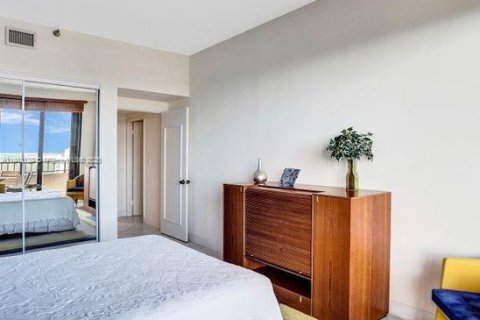 Condo in Key Biscayne, Florida, 3 bedrooms  № 2015683 - photo 20