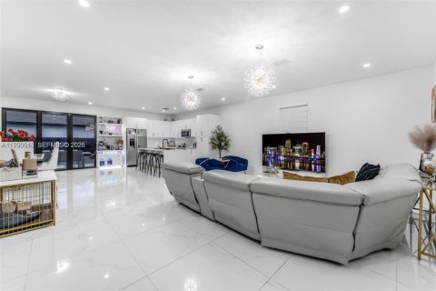 Купить виллу или дом в Майами, Флорида 5 спален, 245.08м2, № 2062900 - фото 5