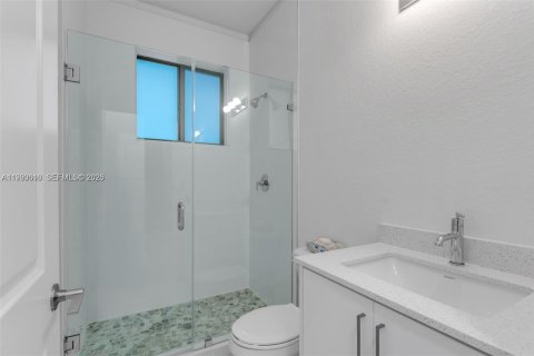 Купить виллу или дом в Майами, Флорида 5 спален, 245.08м2, № 2062900 - фото 28