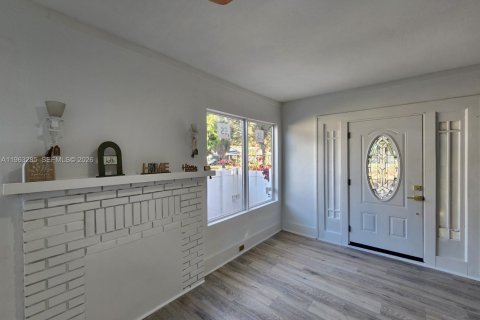 Купить виллу или дом в Сент-Питерсберг, Флорида 3 спальни, № 2025792 - фото 12