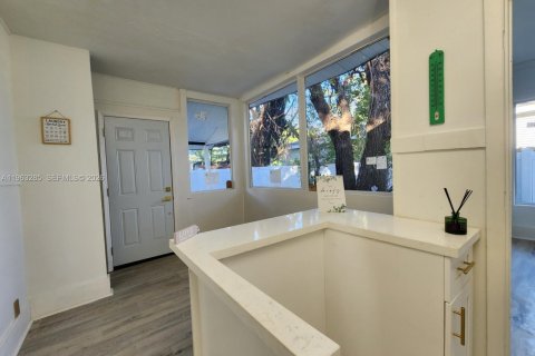 Купить виллу или дом в Сент-Питерсберг, Флорида 3 спальни, № 2025792 - фото 23