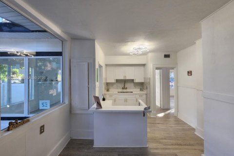 Купить виллу или дом в Сент-Питерсберг, Флорида 3 спальни, № 2025792 - фото 24