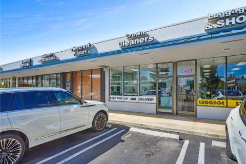 Купить коммерческую недвижимость в Майами, Флорида № 2036957 - фото 23