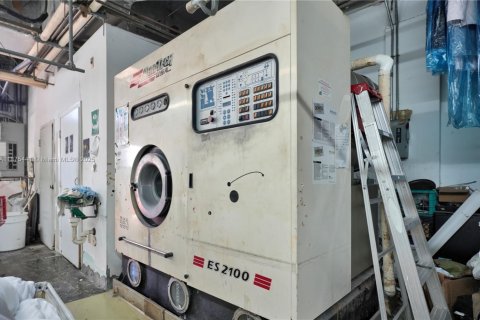 Купить коммерческую недвижимость в Майами, Флорида № 2036957 - фото 28