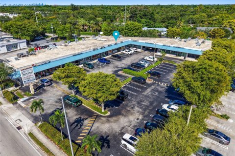 Купить коммерческую недвижимость в Майами, Флорида № 2036957 - фото 18