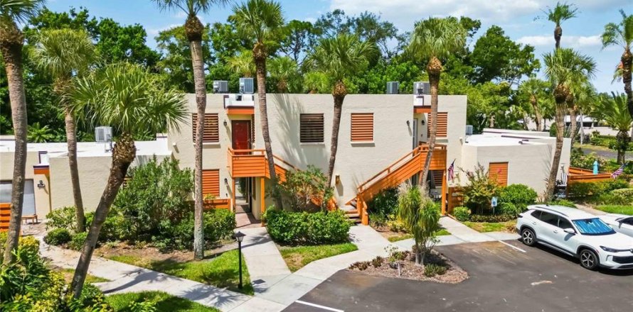 Condo in Bradenton, Florida, 2 bedrooms № 2225497