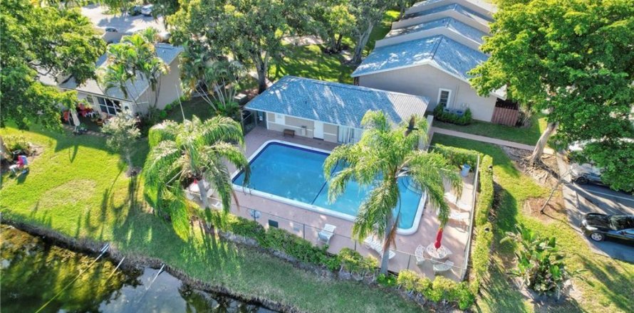 Touwnhouse à Coconut Creek, Floride 2 chambres, 106.84 m2 № 1228699
