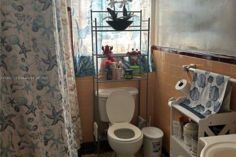 Купить коммерческую недвижимость в Майами, Флорида 167.69м2, № 1963384 - фото 11