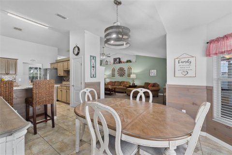 Casa en venta en Winter Haven, Florida, 4 dormitorios, 216.18 m2 № 1912637 - foto 11