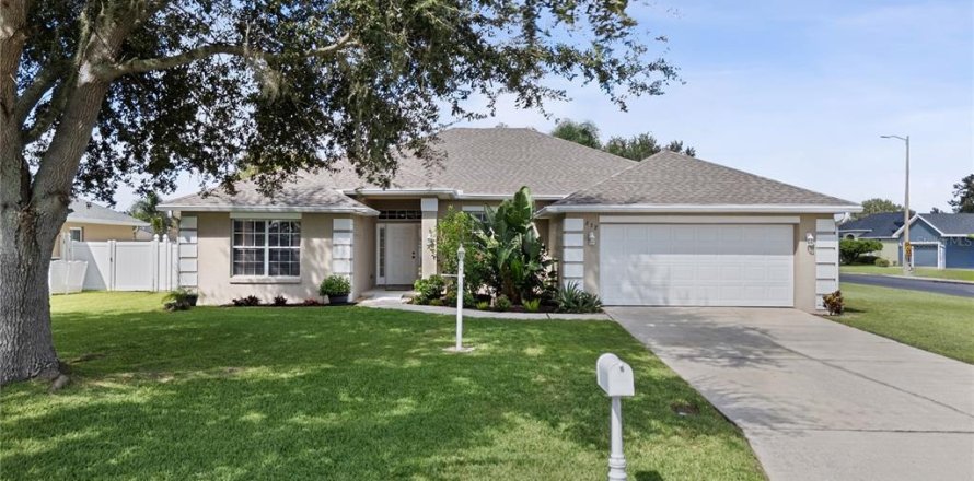 Casa en Winter Haven, Florida 4 dormitorios, 216.18 m2 № 1912637