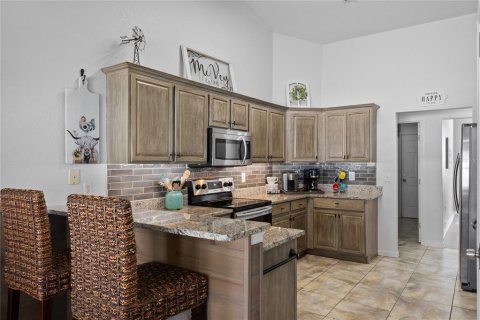 Casa en venta en Winter Haven, Florida, 4 dormitorios, 216.18 m2 № 1912637 - foto 12