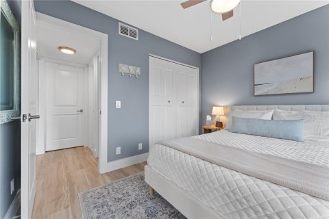 Снять в аренду кондоминиум в Сент-Питерсберг, Флорида 1 комната, 82.68м2, № 1203479 - фото 24