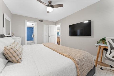 Condominio en alquiler en Saint Petersburg, Florida, 2 dormitorios, 82.68 m2 № 1203479 - foto 29