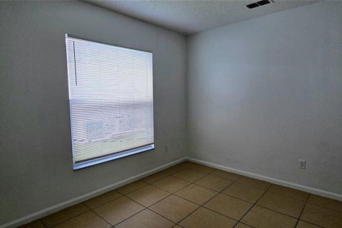 Villa ou maison à louer à Kissimmee, Floride: 3 chambres, 133.22 m2 № 2395554 - photo 15