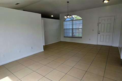Villa ou maison à louer à Kissimmee, Floride: 3 chambres, 133.22 m2 № 2395554 - photo 5