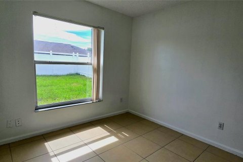 Villa ou maison à louer à Kissimmee, Floride: 3 chambres, 133.22 m2 № 2395554 - photo 12