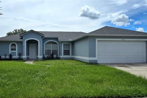 Villa ou maison à Kissimmee, Floride 3 chambres, 133.22 m2 № 2395554