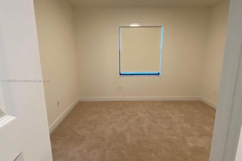 Condominio en venta en Doral, Florida, 2 dormitorios, 105.35 m2 № 1979519 - foto 11