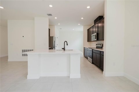 House in Lake Alfred, Florida 3 bedrooms, 179.95 sq.m. № 1815057 - photo 7