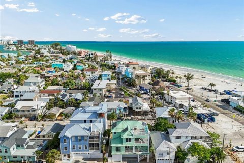 Casa en venta en Treasure Island, Florida, 4 dormitorios, 196.12 m2 № 2157922 - foto 5