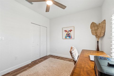 Casa en venta en Treasure Island, Florida, 4 dormitorios, 196.12 m2 № 2157922 - foto 29
