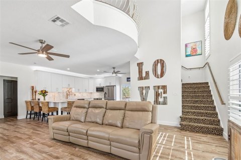 Casa en venta en Treasure Island, Florida, 4 dormitorios, 196.12 m2 № 2157922 - foto 13