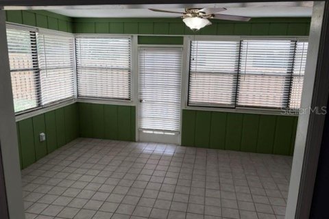 House in Gainesville, Florida 3 bedrooms, 139.45 sq.m. № 2091815 - photo 4