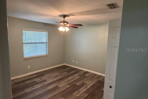 House in Gainesville, Florida 3 bedrooms, 139.45 sq.m. № 2091815 - photo 7
