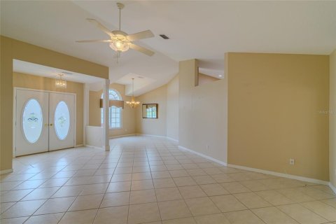 House in Ocala, Florida 3 bedrooms, 207.45 sq.m. № 2230920 - photo 5