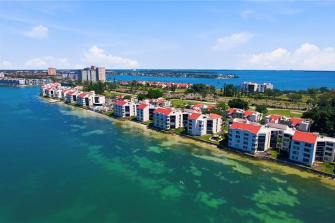 Купить кондоминиум в Сент-Питерсберг, Флорида 4 комнаты, 122.63м2, № 2212224 - фото 22