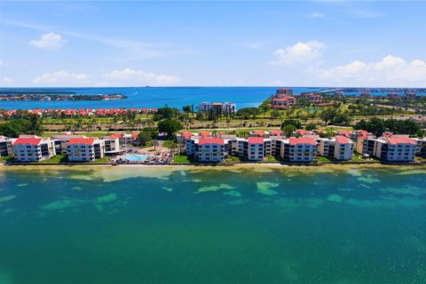 Купить кондоминиум в Сент-Питерсберг, Флорида 4 комнаты, 122.63м2, № 2212224 - фото 23