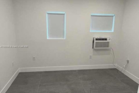 Apartment in Miami Beach, Florida 1 bedroom № 1977014 - photo 5