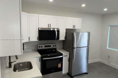 Apartment in Miami Beach, Florida 1 bedroom № 1977014 - photo 2