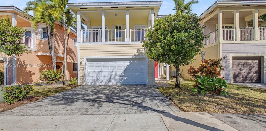 Casa en Homestead, Florida 4 dormitorios, 163.69 m2 № 2011883