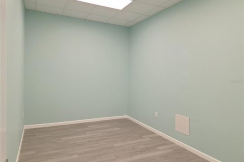 Commercial property in Tampa, Florida 200.67 sq.m. № 2099109 - photo 13