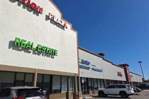 Commercial property in Tampa, Florida 200.67 sq.m. № 2099109 - photo 3