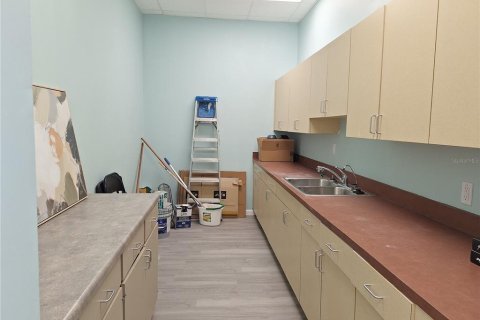 Commercial property in Tampa, Florida 200.67 sq.m. № 2099109 - photo 18