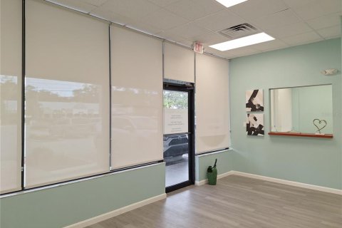 Commercial property in Tampa, Florida 200.67 sq.m. № 2099109 - photo 8
