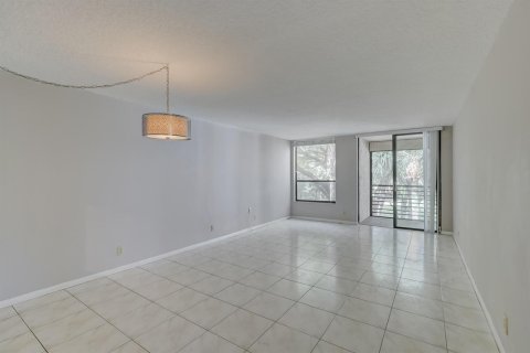 Copropriété à vendre à Tamarac, Floride: 2 chambres, 95.04 m2 № 2179995 - photo 7