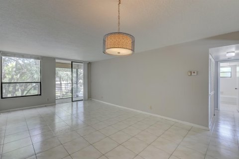 Copropriété à vendre à Tamarac, Floride: 2 chambres, 95.04 m2 № 2179995 - photo 8