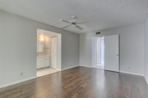 Copropriété à vendre à Tamarac, Floride: 2 chambres, 95.04 m2 № 2179995 - photo 27