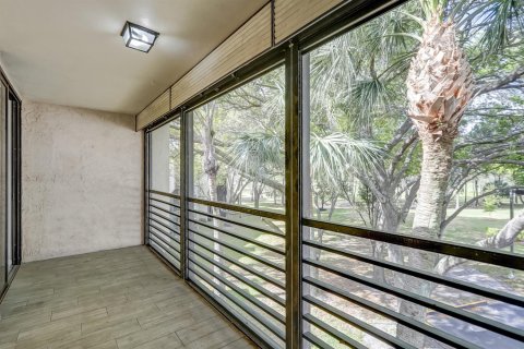 Copropriété à vendre à Tamarac, Floride: 2 chambres, 95.04 m2 № 2179995 - photo 11