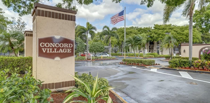 Condo à Tamarac, Floride, 2 chambres № 2179995