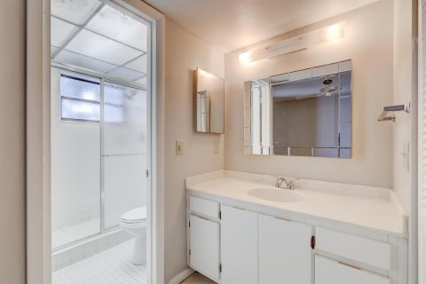 Copropriété à vendre à Tamarac, Floride: 2 chambres, 95.04 m2 № 2179995 - photo 20