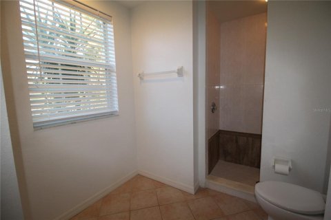 Villa ou maison à louer à North Port, Floride: 3 chambres, 146.41 m2 № 2427674 - photo 8