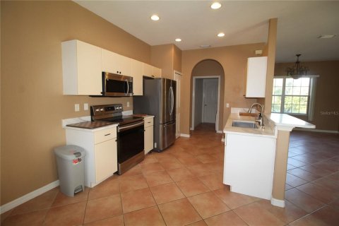 Villa ou maison à louer à North Port, Floride: 3 chambres, 146.41 m2 № 2427674 - photo 10